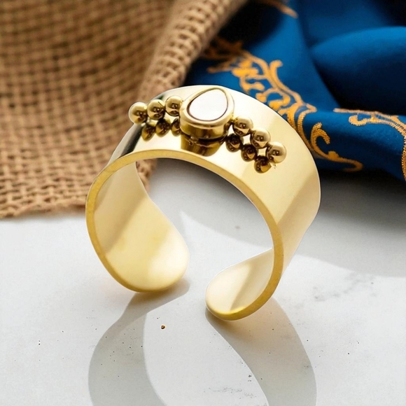 🆕️18K Gold Plated Stainless Steel Adjustable Ring w/ Natural Shell Inlay ✨️ 🌿 - Picture 15 of 16